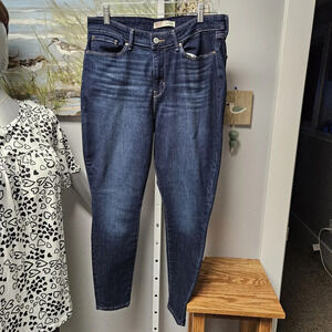 Levis size 16 short jeans